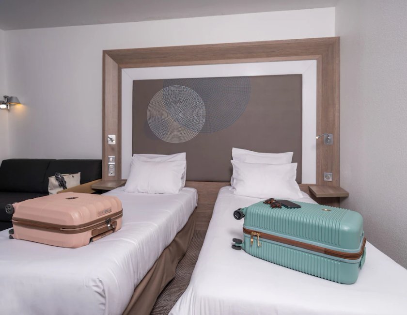 Habitación doble Superior Sofá Cama incluido 1 Cama doble del hotel Novotel Nantes Centre Gare. Foto 8