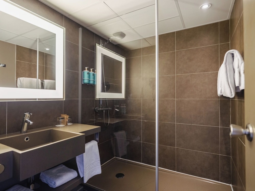 Habitación Ejecutiva - 1 cama doble del hotel Novotel Nantes Centre Gare. Foto 11