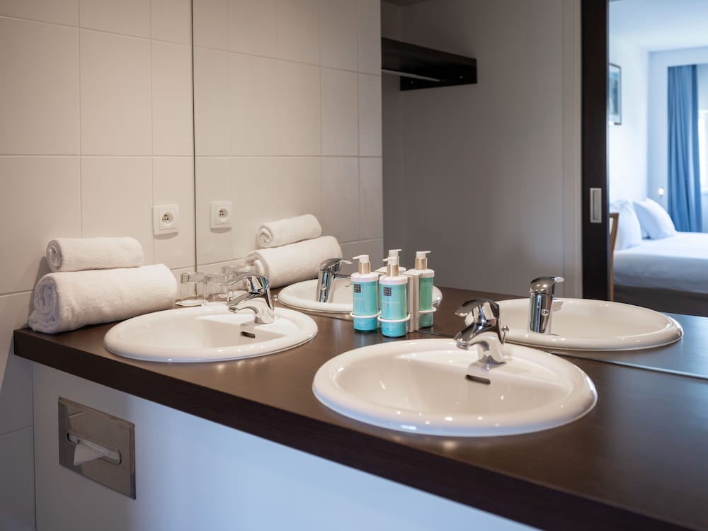 Suite - Cama doble King Size del hotel Novotel Nantes Centre Gare. Foto 7