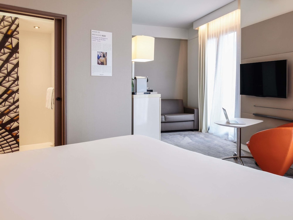 Privilege, Habitación, 1 cama doble con sofá cama del hotel Mercure Nantes Centre Grand. Foto 6