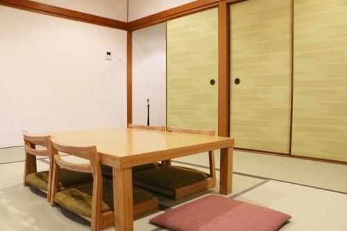 Habitación de estilo japonés con jardín pequeño del hotel Gran Ms Kyoto. Foto 10
