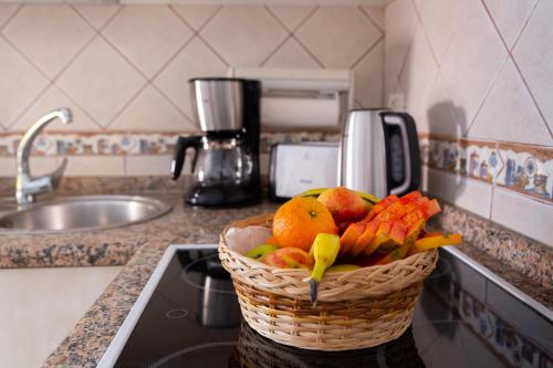 One - Bedroom Sunny Large Apartment with Pool View del hotel Club Tenerife. Foto 23