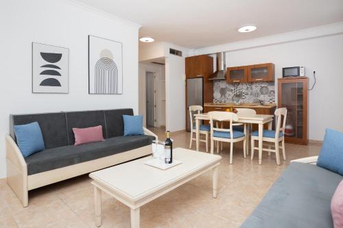 Apartamento con vistas al mar del hotel Villamar. Foto 9