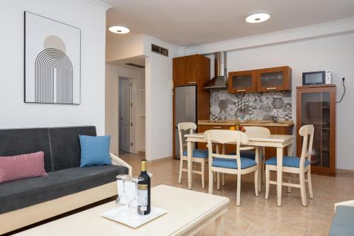 Apartamento con vistas al mar del hotel Villamar. Foto 8