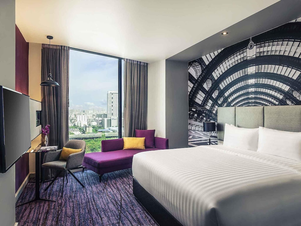 Habitación superior, 1 cama de matrimonio grande del hotel Mercure Bangkok Makkasan. Foto 3