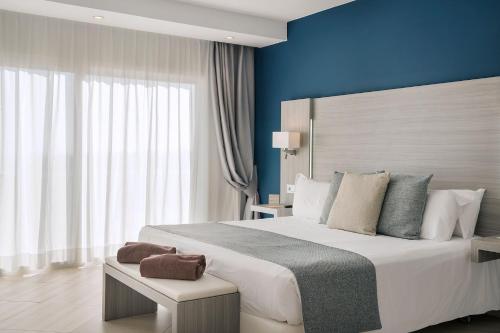 Habitación Doble del hotel Royal Palm Resort and Spa - Adults Only. Foto 2