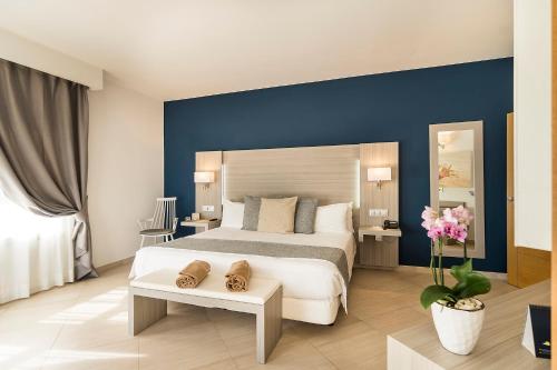 Suite Deluxe del hotel Royal Palm Resort and Spa - Adults Only. Foto 4