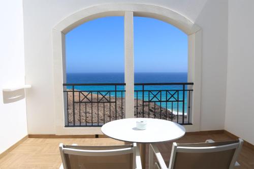 Habitación Doble con vistas al mar - 1 o 2 camas del hotel Royal Palm Resort and Spa - Adults Only. Foto 6