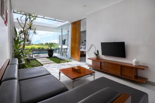 One Bedroom Panoramic Pool Villa del hotel Hideaway Villas Bali Uluwatu By Kanaan Hospitality. Foto 1