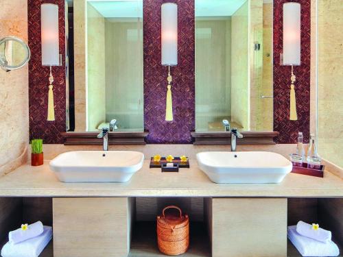 Suite con piscina del hotel Movenpick Resort and Spa Jimbaran Bali - Chse Certified. Foto 3