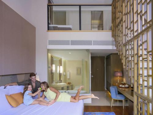 Habitación Familiar Dúplex del hotel Movenpick Resort and Spa Jimbaran Bali - Chse Certified. Foto 1