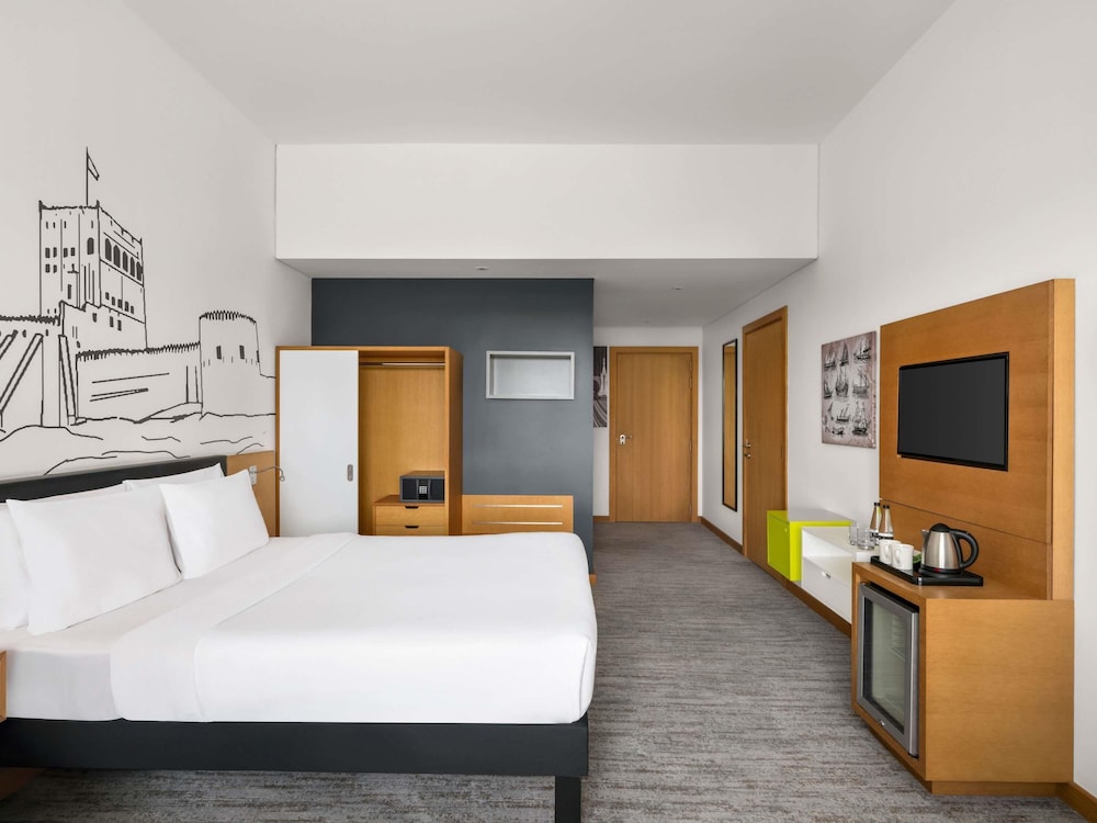 Habitación Estándar con 1 cama doble del hotel Mercure Sohar. Foto 5