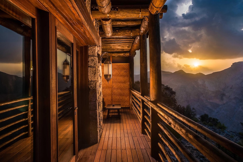 2 Camas Individuales con Vistas a la Montaña del hotel Alila Jabal Akhdar, Oman. Foto 6
