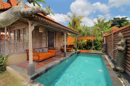 Villa Joglo de 1 dormitorio con piscina privada del hotel Suarti Boutique Village. Foto 3
