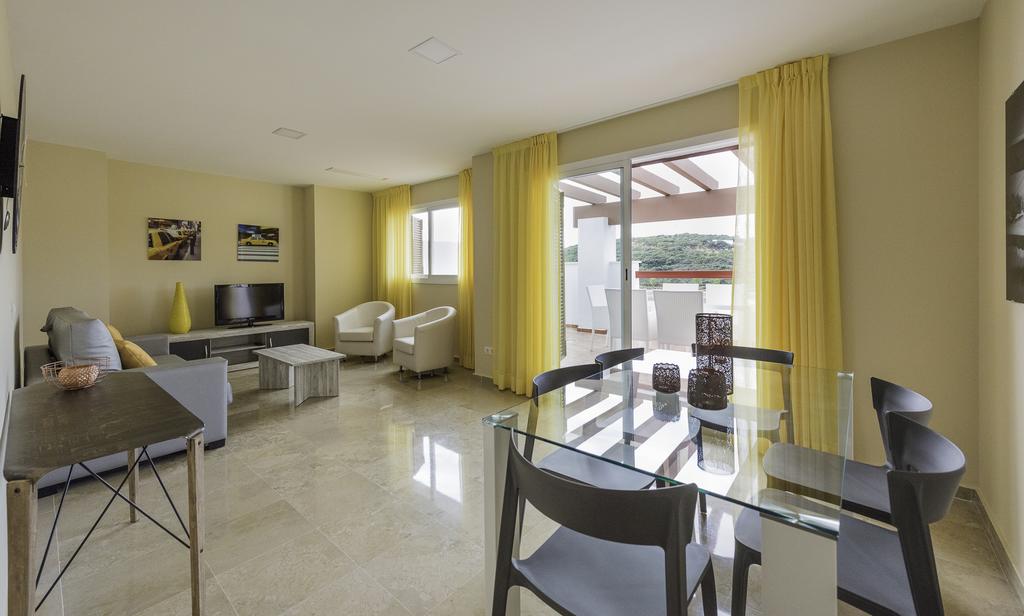 1 dormitorio del hotel Albayt Nueva Alcaidesa