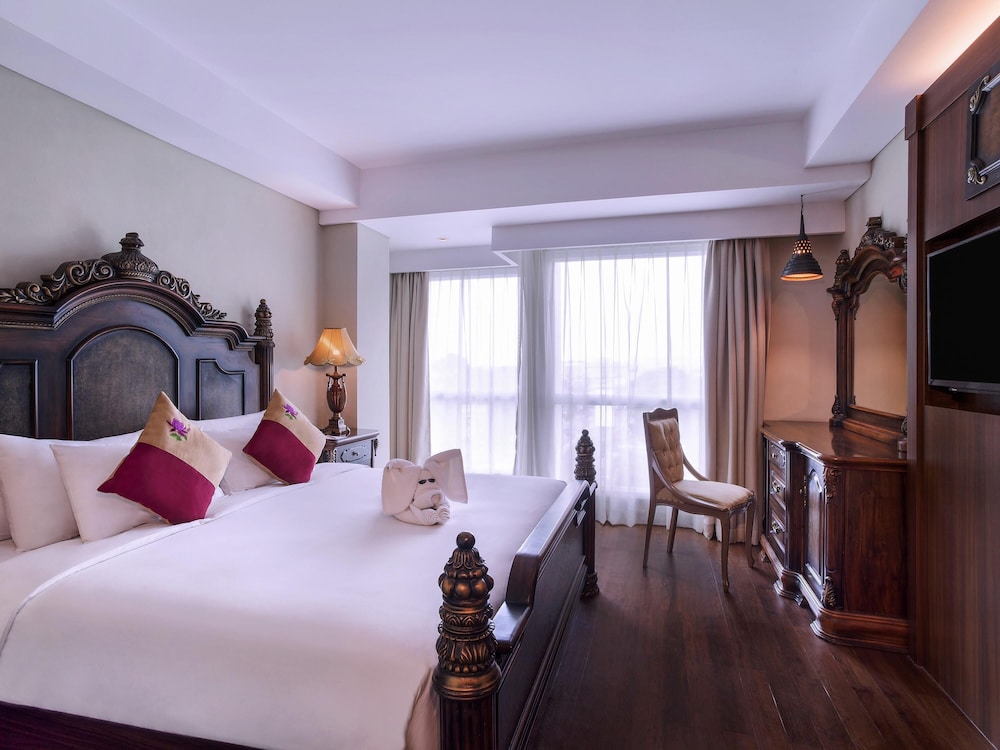 Suite Deluxe con cama King Size del hotel Grand Mercure Yogyakarta Adi Sucipto
