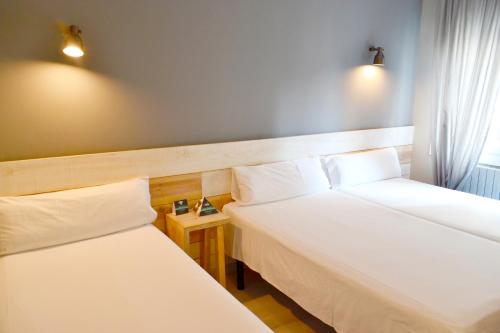 Habitación Doble con cama supletoria - 1 o 2 camas del hotel Alda Estación Vigo. Foto 6