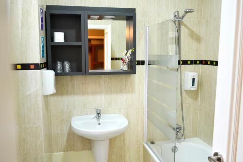 Habitación Doble Superior del hotel Alda Estación Vigo. Foto 3