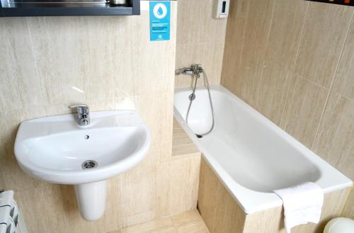 Habitación Doble Superior del hotel Alda Estación Vigo. Foto 10