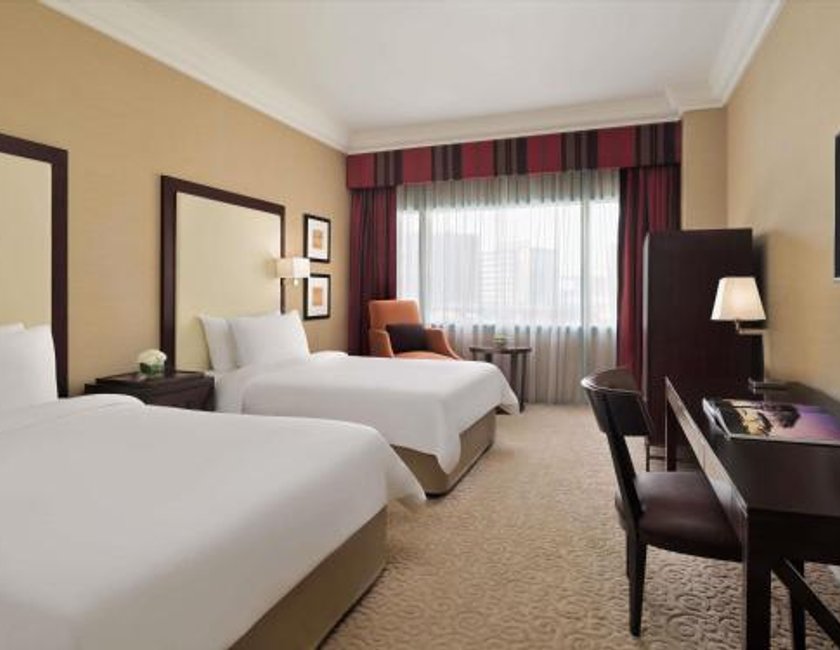 Executive Twin Room - 9.00 PM) del hotel Mövenpick Grand Al Bustan Dubai. Foto 5