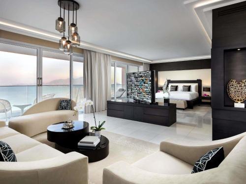 Suite del Sultán del hotel Fairmont Fujairah Beach Resort. Foto 3