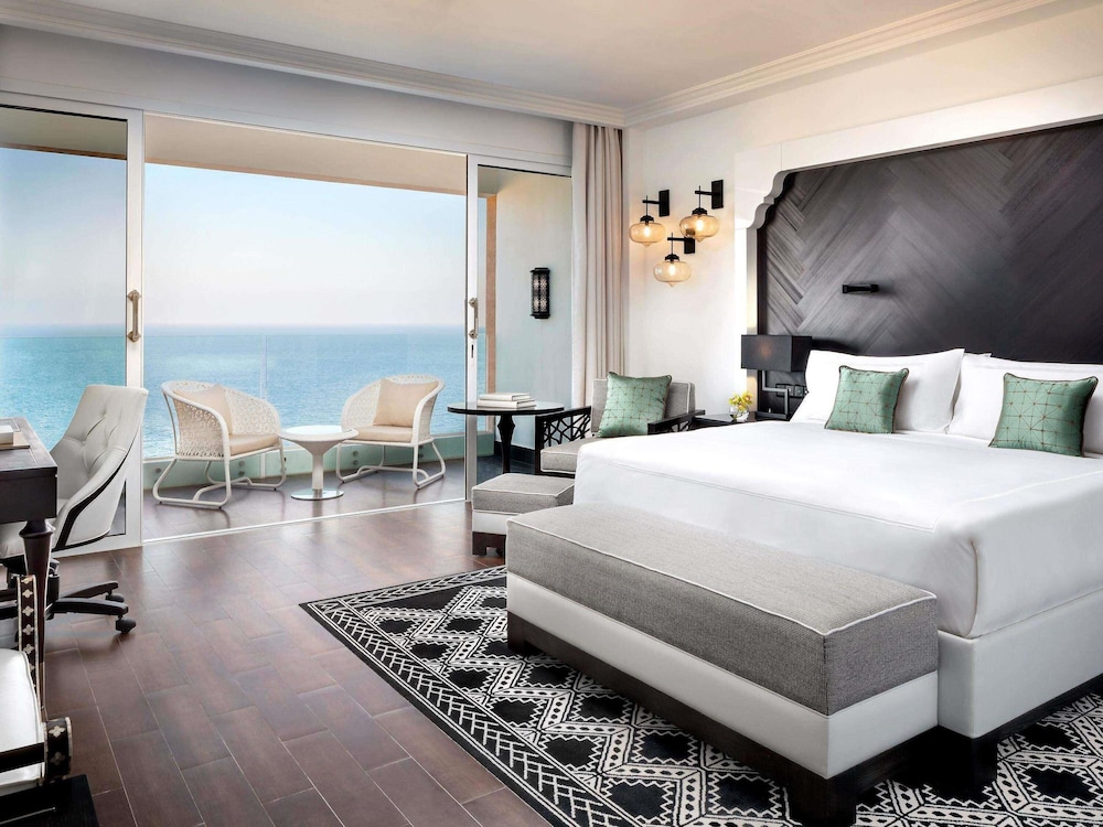 Suite de dos dormitorios del hotel Fairmont Fujairah Beach Resort