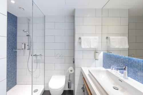 Habitación Doble Estándar del hotel HOLIDAY INN EXPRESS BERLIN - ALEXANDERPLATZ. Foto 1