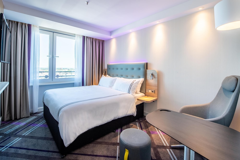Habitación estándar doble del hotel Premier Inn Koln City Sud. Foto 6