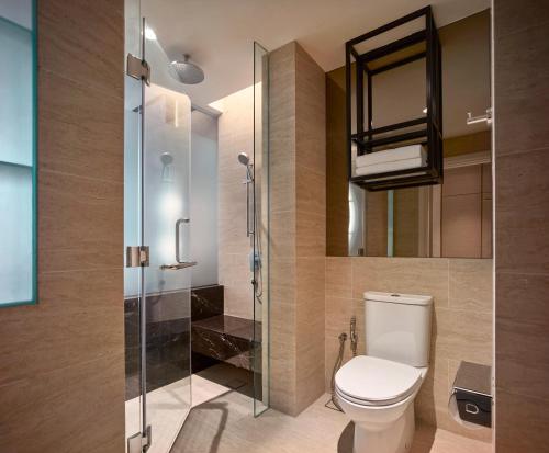 Habitación Doble Deluxe del hotel Stripes Kuala Lumpur, Autograph Collection. Foto 1