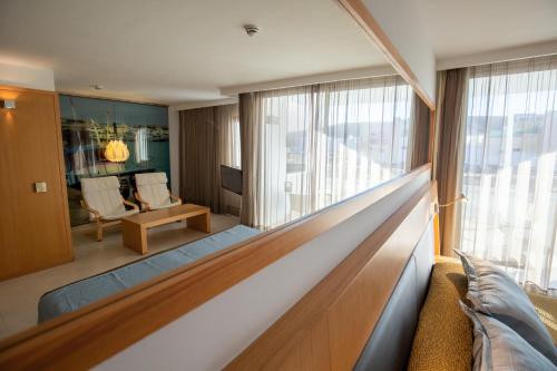 Junior suite Cama Litera 2 Camas individuales del hotel R2 Bahía Playa Design and Spa Wellness - Adults Only. Foto 1