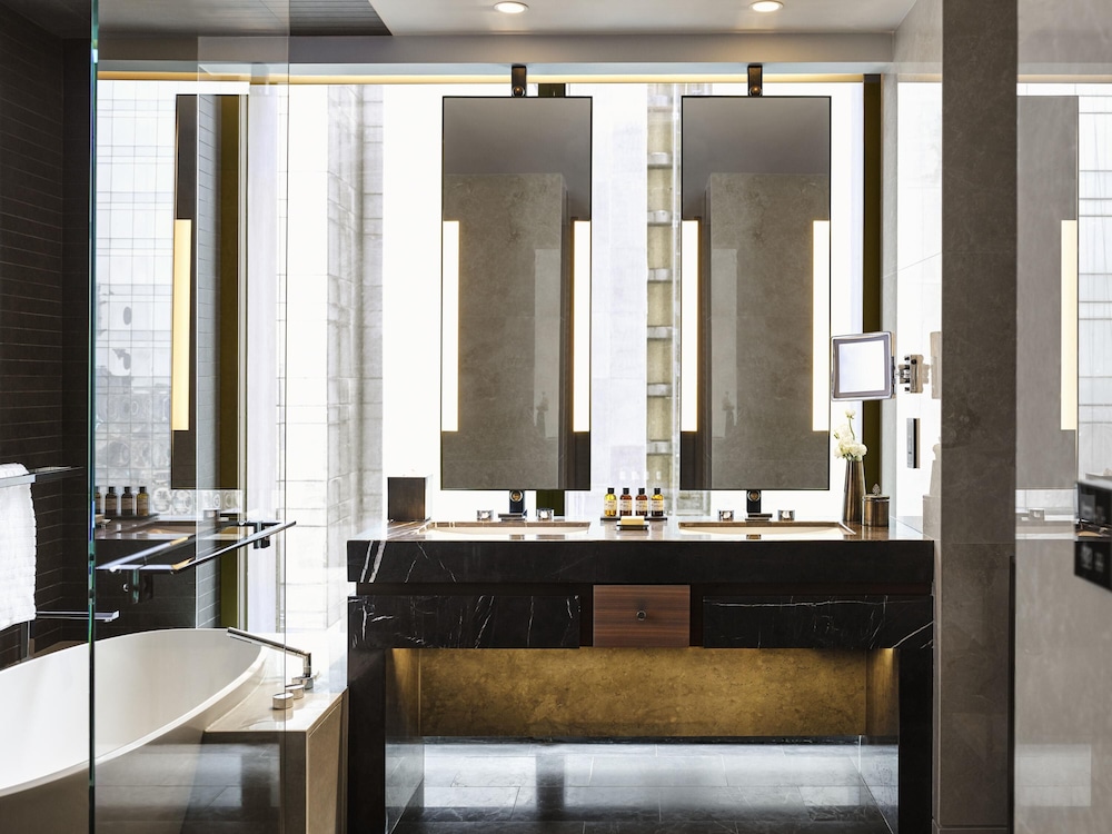 Suite Grand, 1 habitación, Acceso al salón del club (Bosphorus View) del hotel Fairmont Quasar Istanbul. Foto 1