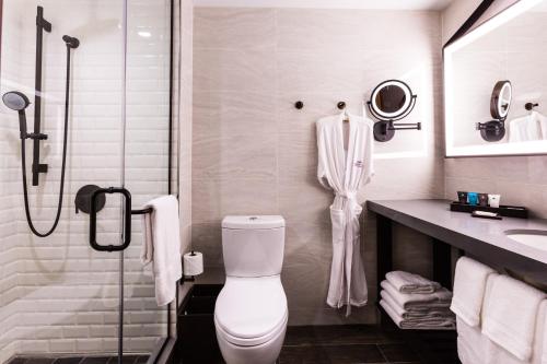 Suite con cama extragrande - No fumadores del hotel Crowne Plaza HY36 Midtown Manhattan. Foto 1