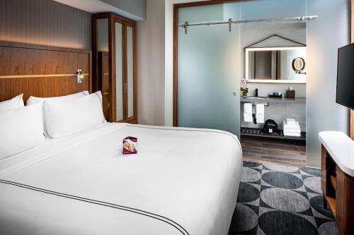 Suite con cama extragrande - No fumadores del hotel Crowne Plaza HY36 Midtown Manhattan. Foto 8