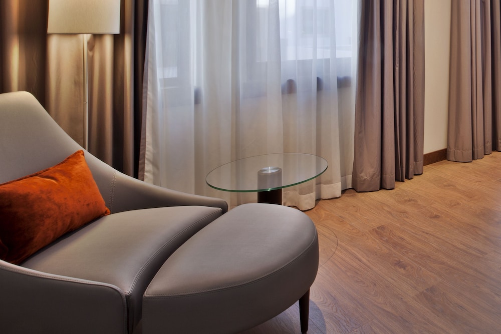 Habitación superior con 2 camas individuales del hotel Turim Marquês. Foto 5