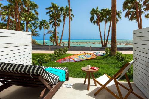 Estudio con vistas al mar y jardín del hotel Zel Fuerteventura. Foto 6