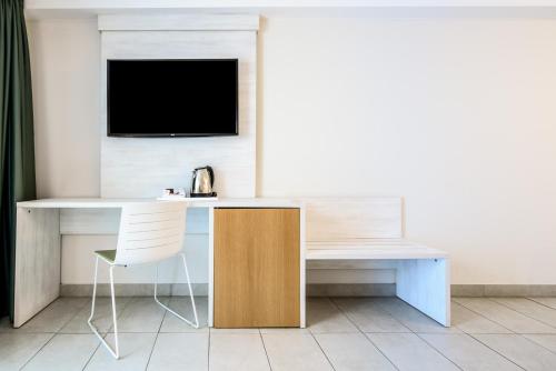 Habitación doble Económica Sin Balcón/Terraza 2 Camas individuales del hotel Fergus Cactus Garden. Foto 3