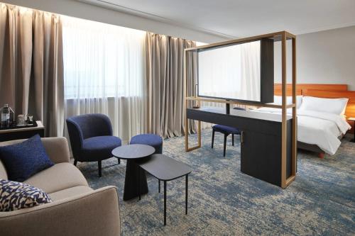 Habitación Doble Deluxe del hotel Maistra City Vibes International. Foto 2