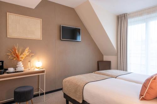Habitación Doble con balcón - 1 o 2 camas del hotel Helussi. Foto 5