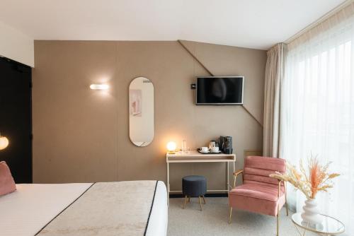 Habitación Doble con balcón - 1 o 2 camas del hotel Helussi. Foto 6