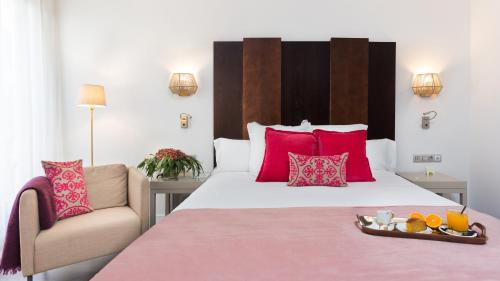 Habitación Doble Deluxe con terraza del hotel La Laguna Gran Hotel. Foto 1