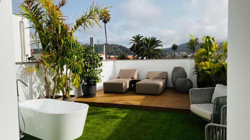 Suite con terraza del hotel La Laguna Gran Hotel. Foto 2