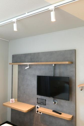 Habitación con cama doble del hotel ibis Budget La Teste Bassin d'Arcachon. Foto 5