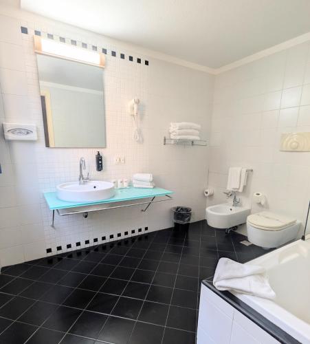 Habitación Doble Estándar del hotel Ibis Styles Palermo Cristal. Foto 3