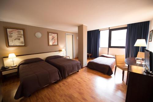 Habitación Cuádruple Estándar del hotel Ibis Styles Palermo Cristal. Foto 2