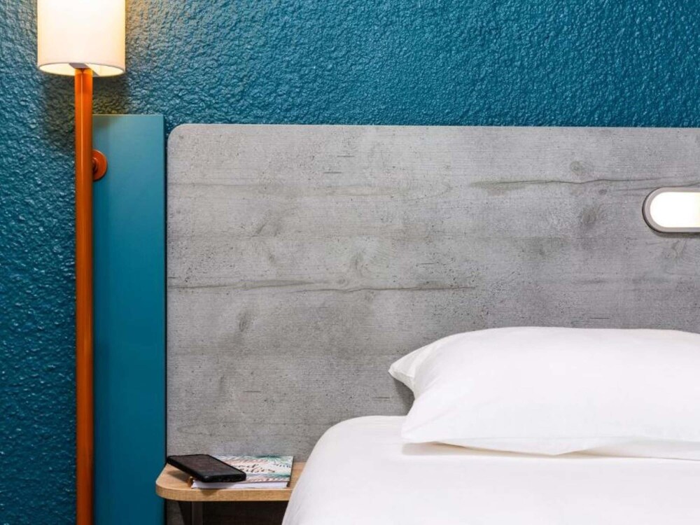 Habitación Doble del hotel Ibis budget París Porte D'Orleans. Foto 7