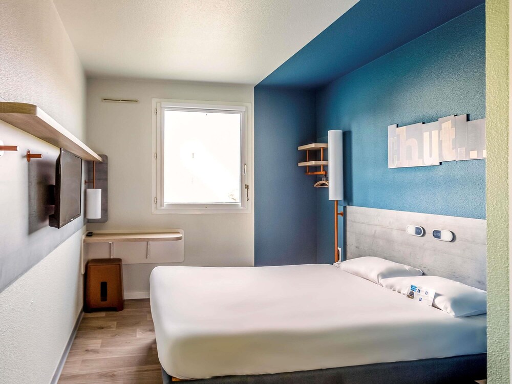 Habitación Doble del hotel Ibis budget París Porte D'Orleans. Foto 7
