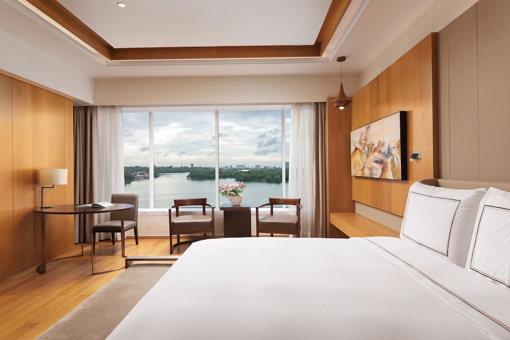 Junior Suite del hotel Melia Yangon. Foto 3
