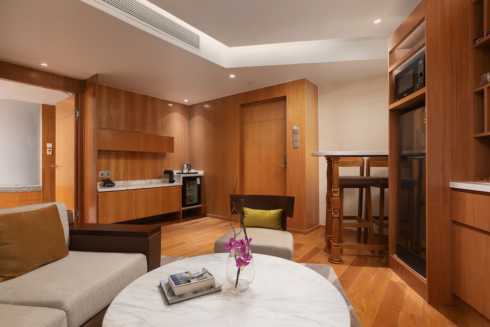 Junior Suite del hotel Melia Yangon. Foto 6