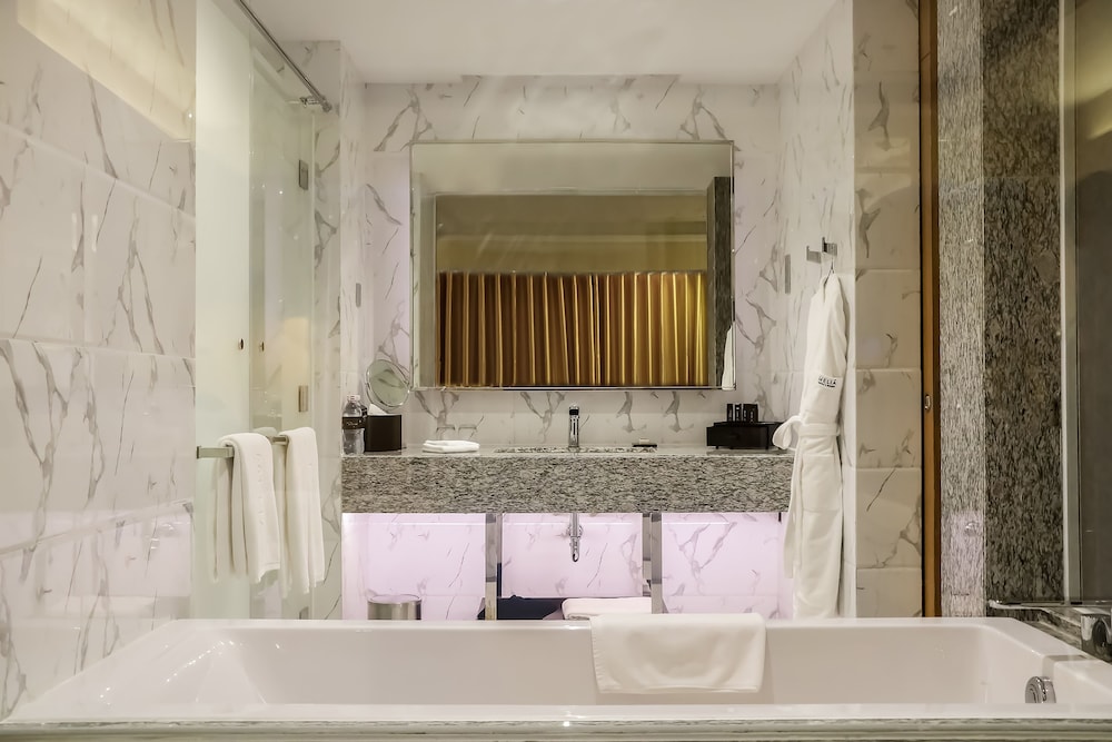 Junior Suite del hotel Melia Yangon. Foto 8