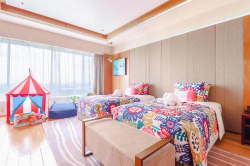 Habitación Familiar con vistas al lago del hotel Melia Yangon